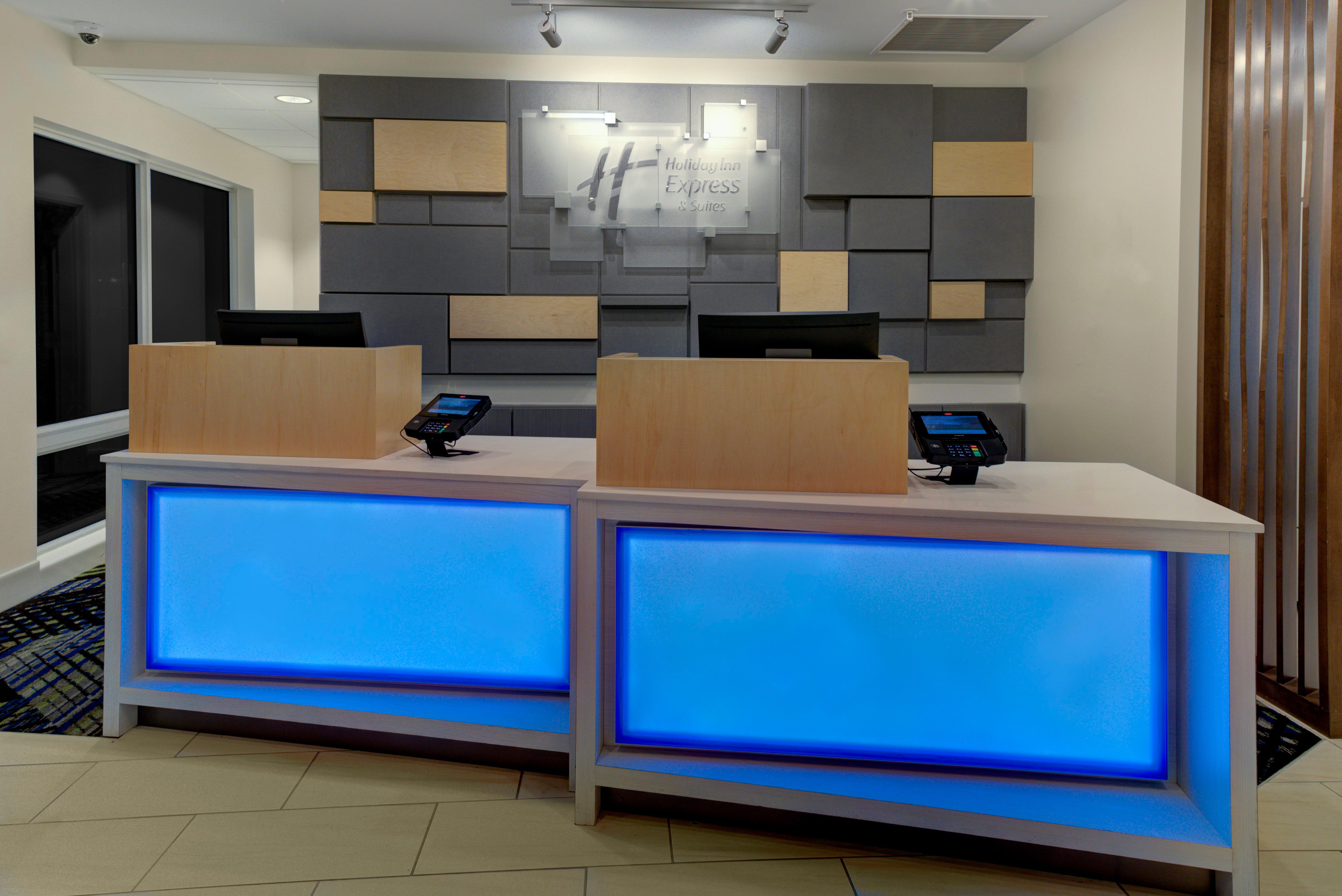 Holiday Inn Express & Suites - King George - Dahlgren By Ihg Alden Екстериор снимка