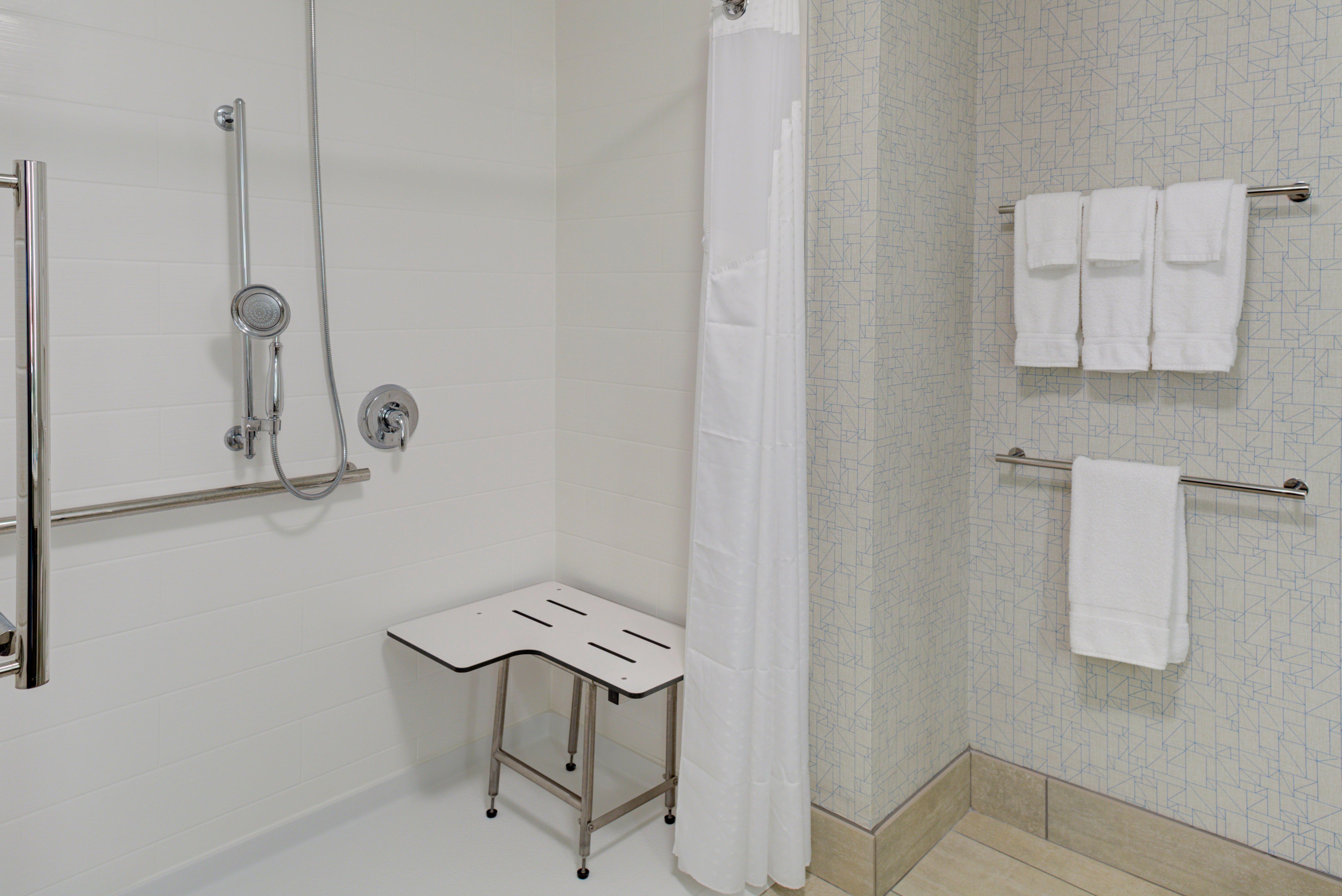Holiday Inn Express & Suites - King George - Dahlgren By Ihg Alden Екстериор снимка