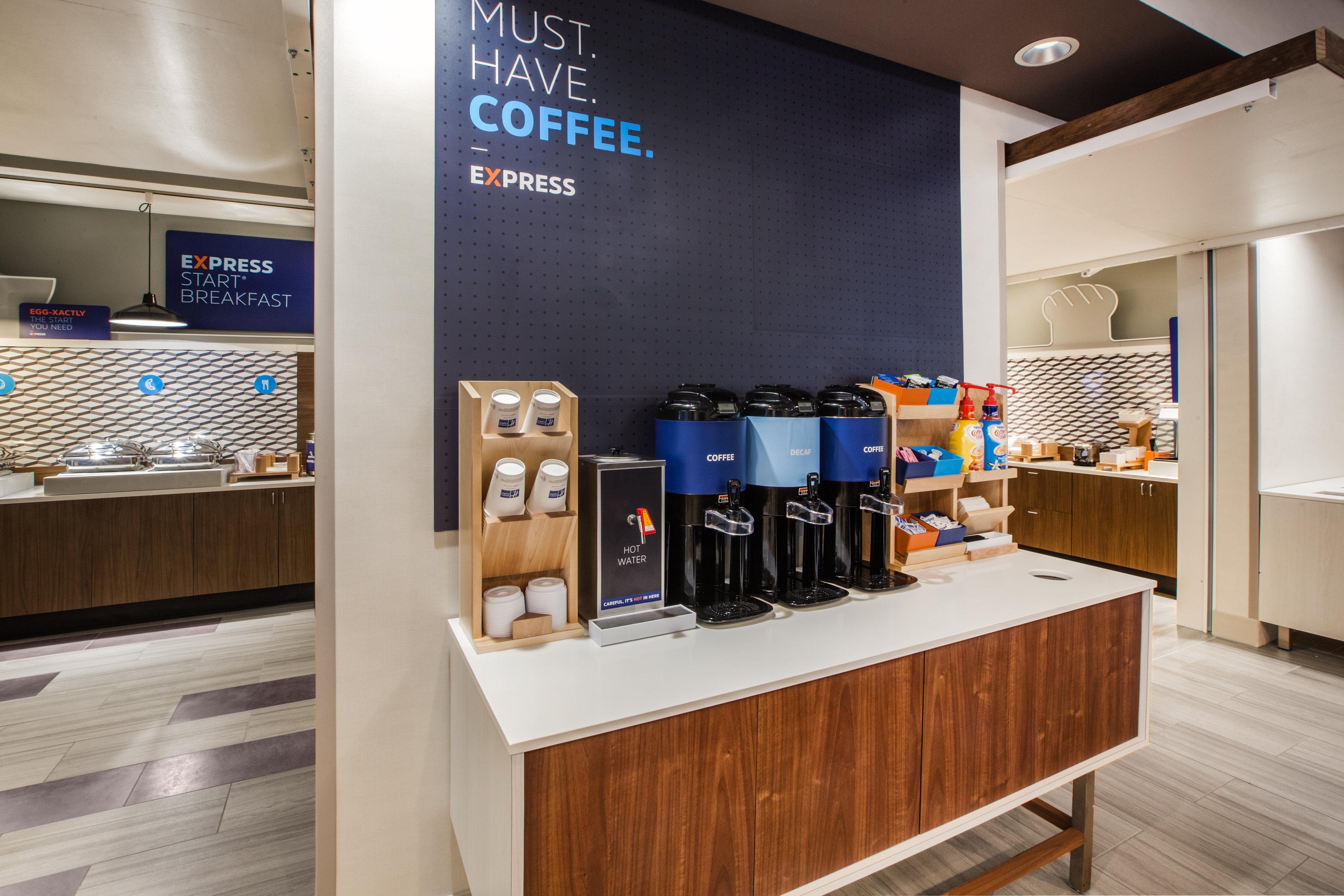 Holiday Inn Express & Suites - King George - Dahlgren By Ihg Alden Екстериор снимка