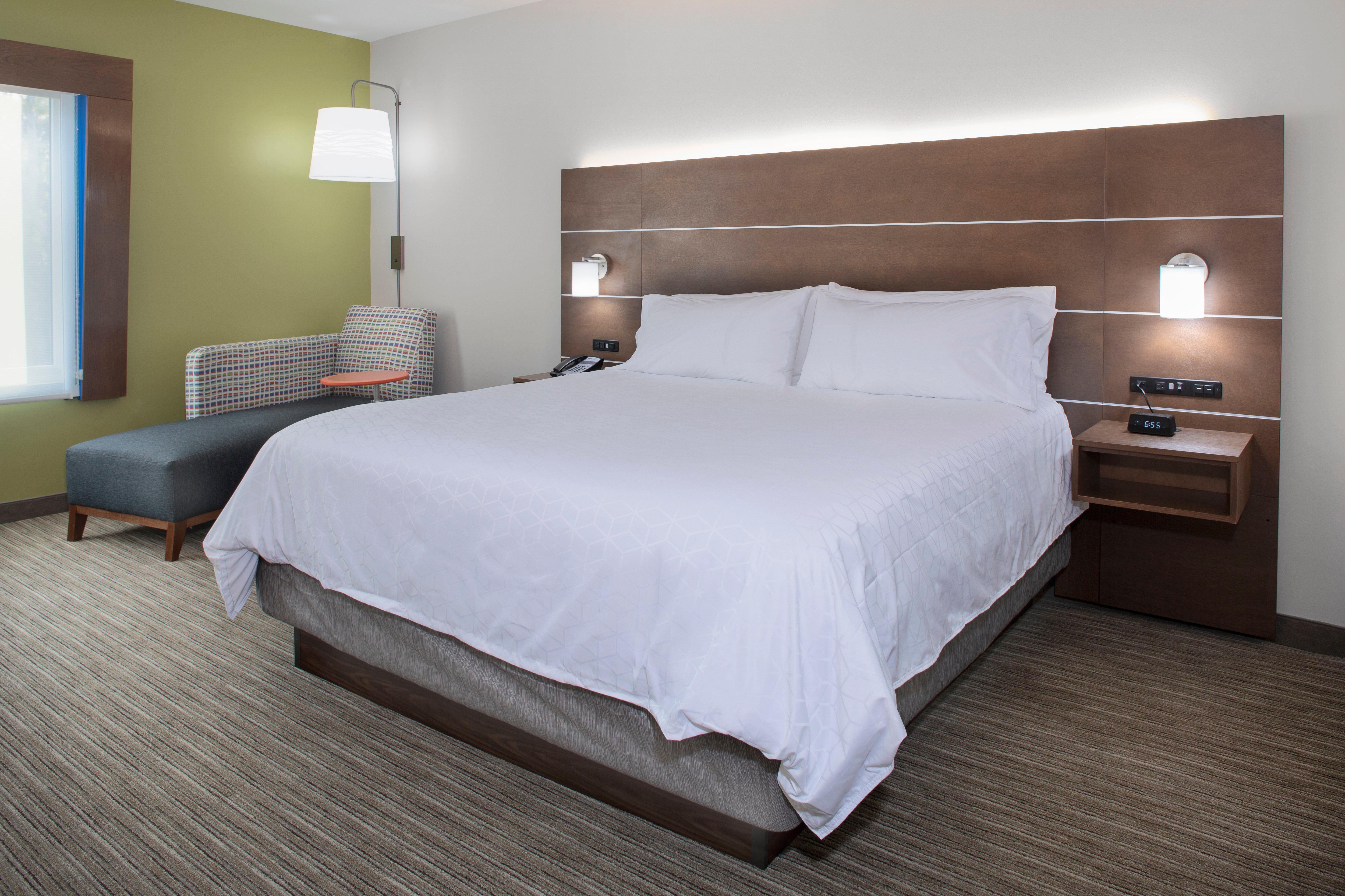 Holiday Inn Express & Suites - King George - Dahlgren By Ihg Alden Екстериор снимка